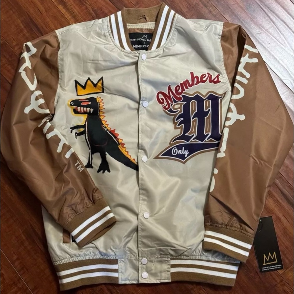 Members Only X Jean Michel Basquiat NWT
Mens XL Mona Lisa Varsity Bomber Jacket